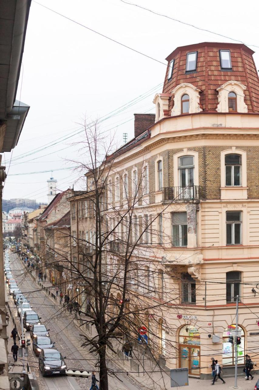 Leogrand Apartment On Doroshenka 38 리비프 외부 사진